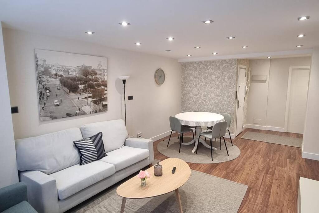Apartamento Trellis A Coruna Bagian luar foto